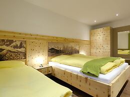 Top Holiday Flat in Fugen Near the ski Area