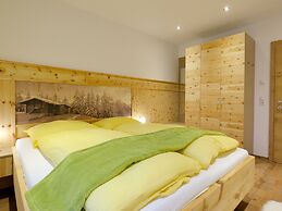 Top Holiday Flat in Fugen Near the ski Area