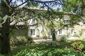 Charming Country House With Garden