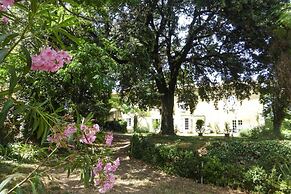 Charming Country House With Garden