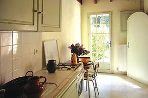Charming Country House With Garden