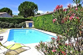 Holiday Home With Private Pool, Vaison-la-romaine