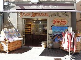 Holiday Home With Private Pool, Vaison-la-romaine