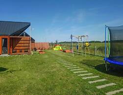 Holiday Houses, Jezierzany