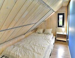 Holiday Houses, Jezierzany