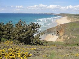 Holiday Home Near Coast, Beuzec-cap Sizun-formerly TUI Ferienhaus
