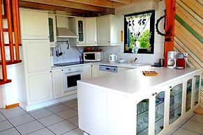 Beautiful Holiday Home With Sauna, sea View