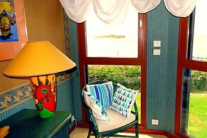 Beautiful Holiday Home With Sauna, sea View