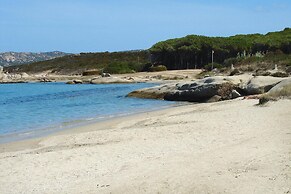 Residence With Shared Pool in Palau