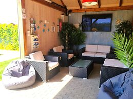 Comfortable Holiday Homes, Pool, Sarbinowo