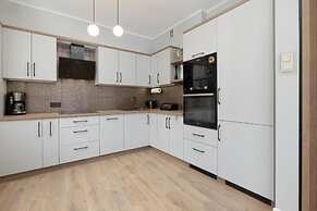 Spacious Apartment,summer Swimming Pool, Pobierowo