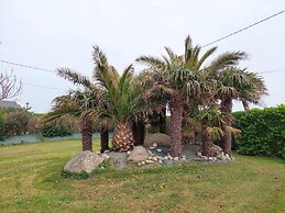 Semi-detached House Near the Sea, Cleder