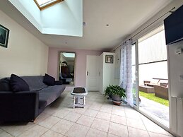 Single-storey House With Outdoor Space