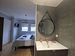 Premium Comfort Holiday Home Near the Beach