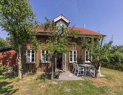 Liebevoll Eingerichtetes Ferienhaus in Langenhorn