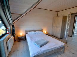 Holiday Houses Close to the Sea, Sianozety