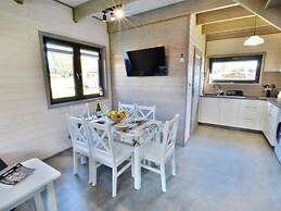 Holiday Houses Close to the Sea, Sianozety