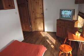 Semi-detached House in Ledzin for 14 Persons