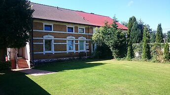 Semi-detached House in Ledzin for 14 Persons