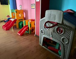 Directly on the Beach: Residence Stella Maris in Pietra Ligure