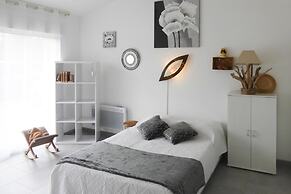 Cosy Holiday Home With Private and Heated Pool, Roaix-formerly TUI Fer