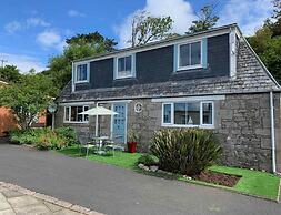 Natural Stone Cottage With Garden and sea View