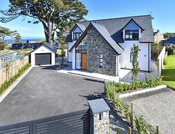 Natural Stone Cottage With Garden and sea View
