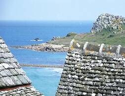 Natural Stone Cottage With Garden and sea View