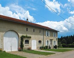 Lorraine Country House Near Lake Madine