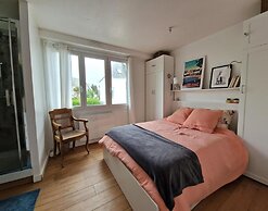 Holiday Flat With Balcony Terrace Near the Beach