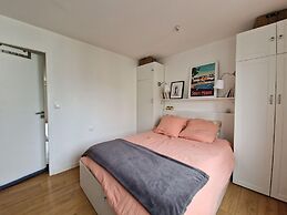 Holiday Flat With Balcony Terrace Near the Beach