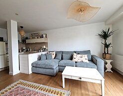 Holiday Flat With Balcony Terrace Near the Beach