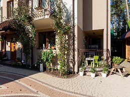 Luxurious Apartment, 4 Bedrooms, Pobierowo
