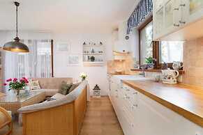 Luxurious Apartment, 4 Bedrooms, Pobierowo