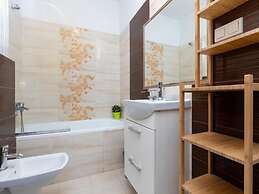 Luxurious Apartment, 4 Bedrooms, Pobierowo