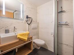 Flat With Sep. Entrance