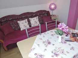 Comfortable Apartment Close to the sea