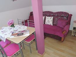 Comfortable Apartment Close to the sea