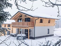 Chalet Arber in St.englmar With its own Hottube