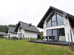 Modern Holiday Homes on the Lake in Kiedrowice
