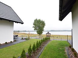 Modern Holiday Homes on the Lake in Kiedrowice