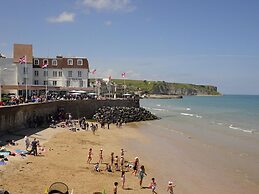 Apartment in Arromanches Near Sandy Beach