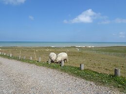 Apartment in Arromanches Near Sandy Beach