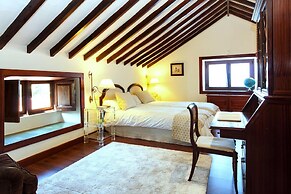 Villa Mansion Bandama With Pool in Santa Brigida