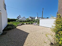 Comfortable Holiday Home on Large Garden Plot in Locquirec