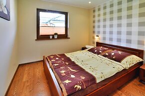 Holiday Homes, Gleznowko