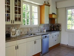 Holiday Home With Private Outdoor Pool, Gouesnac