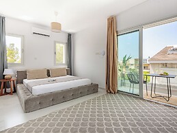 Sanders Cruise Limassol