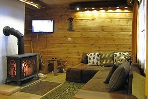 Great Holiday Home in the Middle of Nature and Right on the Lake, Nata