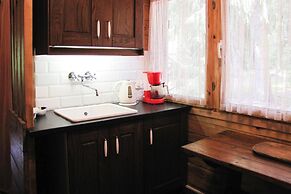 Great Holiday Home in the Middle of Nature and Right on the Lake, Nata